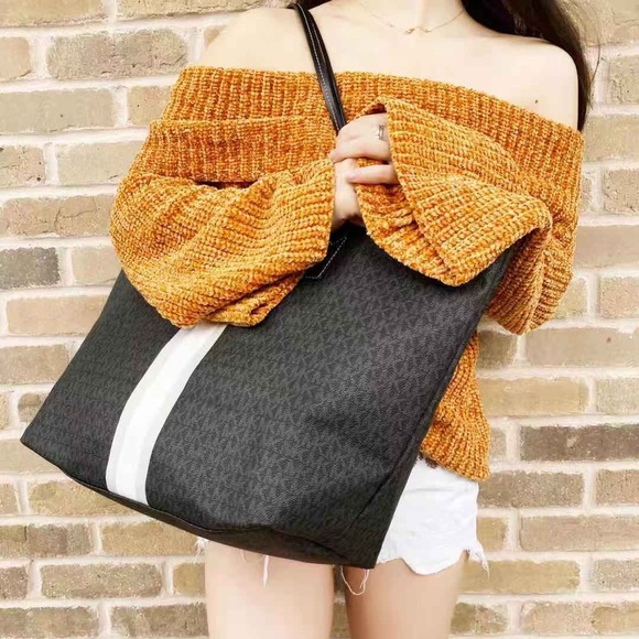 Bundle 💕NWT Michael Kors Tote &Wallet black - Picture 5 of 5